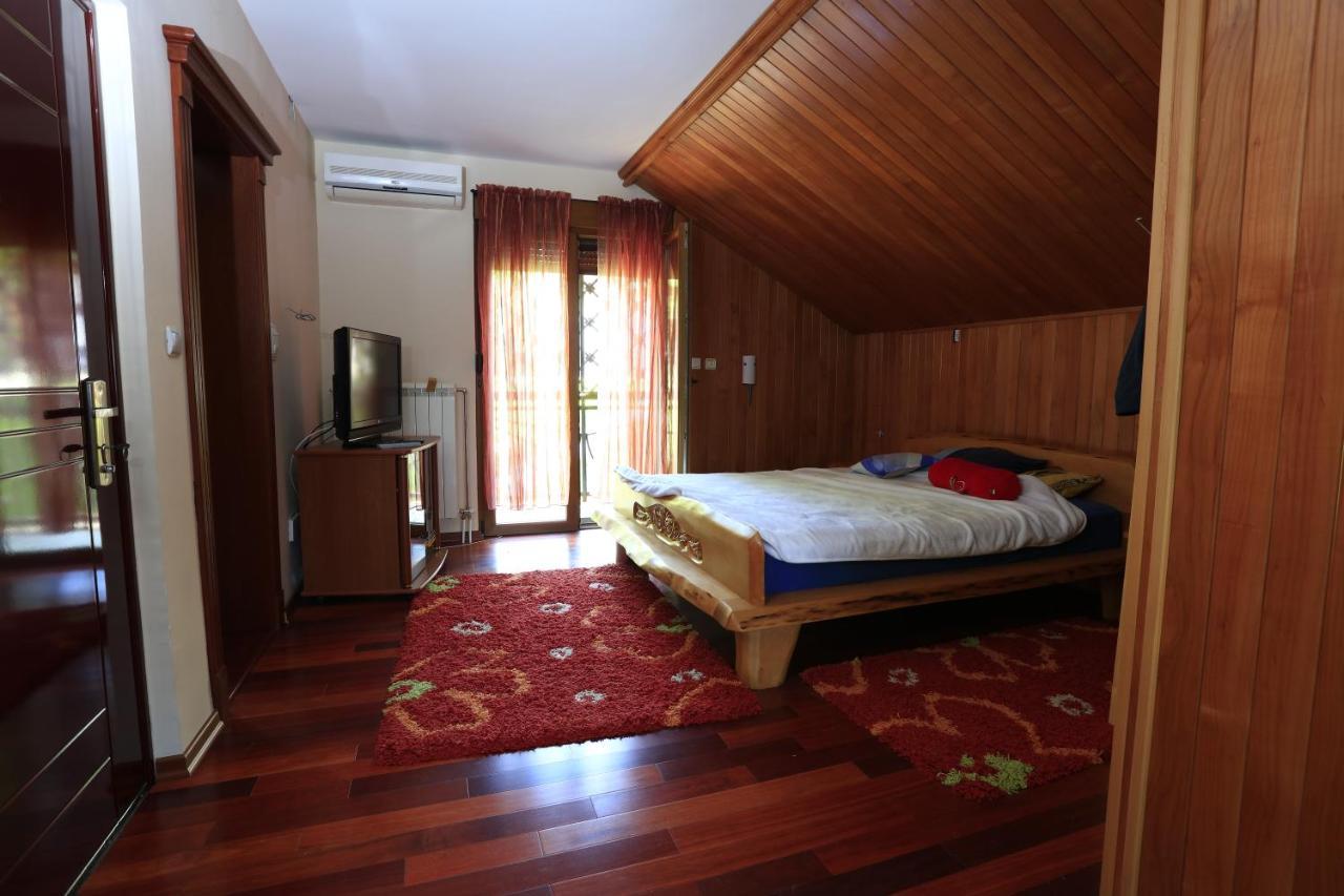 הוילה Kruševac Amigosranch מראה חיצוני תמונה